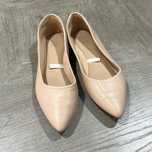 NUDE POINTED FLATS